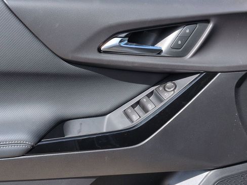 New 2026 Chevrolet Equinox LT w/ Safety and Technology Package image 9