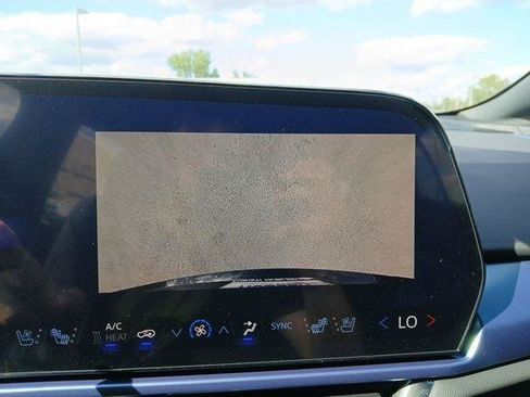 New 2025 Chevrolet Equinox EV LT w/ Active Safety Package 3 AWD/4WD image 21