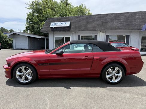 Used 2008 Ford Mustang GT Premium RWD image 4