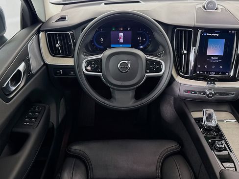 Used 2022 Volvo XC60 B5 Inscription w/ Advanced Package image 16