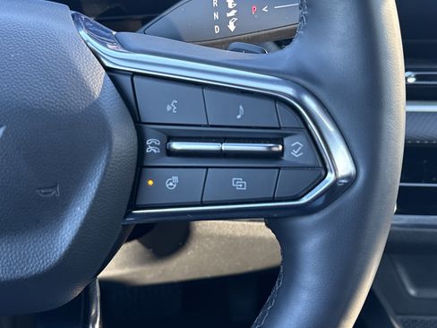 Used 2025 Chevrolet Equinox LT image 19