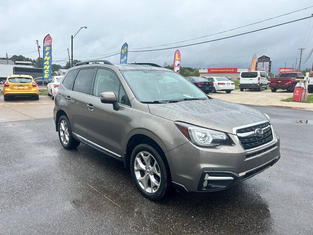 Used 2018 Subaru Forester 2.5i Touring AWD/4WD image 3
