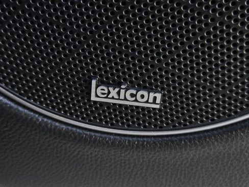 Used 2022 Genesis GV70 2.5T w/ Sport Prestige Package image 9