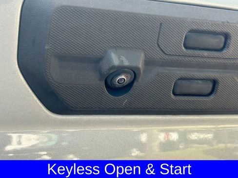 Used 2025 GMC Sierra 1500 SLT image 24