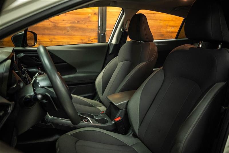 Used 2025 Subaru Crosstrek 2.5i Premium AWD/4WD image 9
