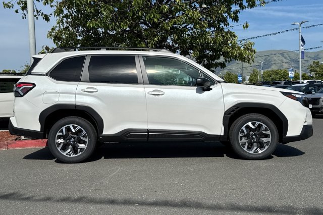 New 2026 Subaru Forester Premium AWD/4WD image 3