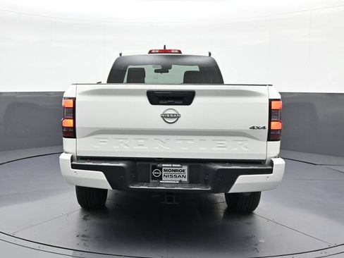 Certified 2025 Nissan Frontier SV AWD/4WD image 8