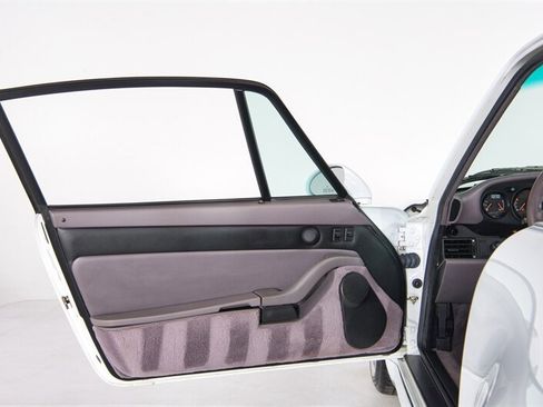 Used 1997 Porsche 911 Carrera image 18