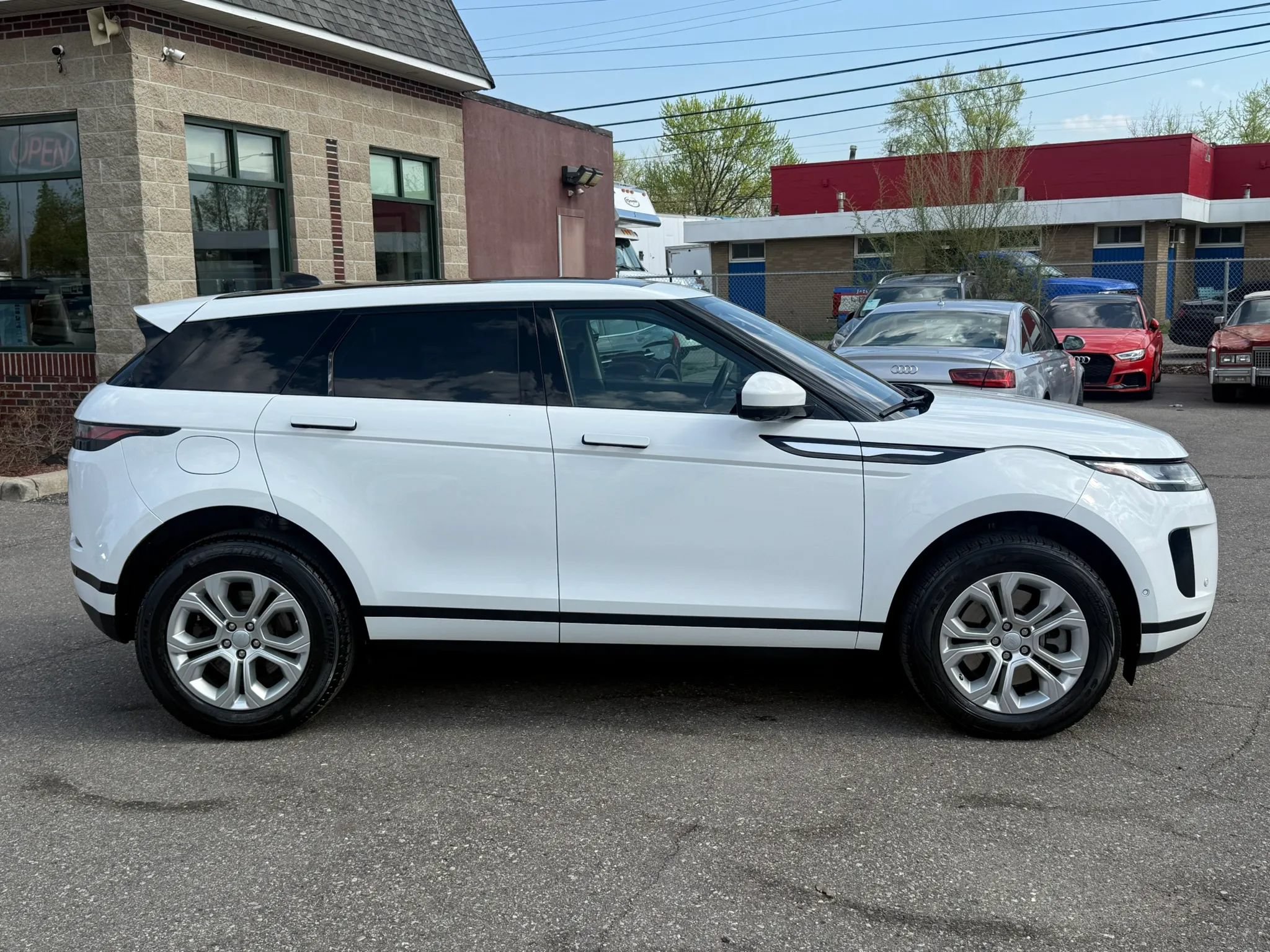 Used 2021 Land Rover Range Rover Evoque S AWD/4WD image 4