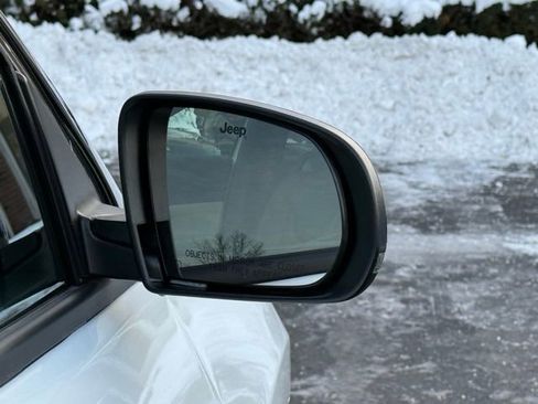 New 2026 Jeep Compass Limited image 14