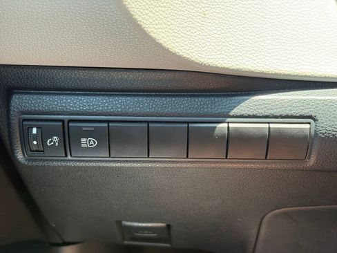 Used 2024 Toyota Corolla LE FWD image 17