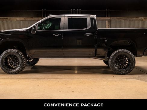 Used 2023 Chevrolet Silverado 1500 RST image 6