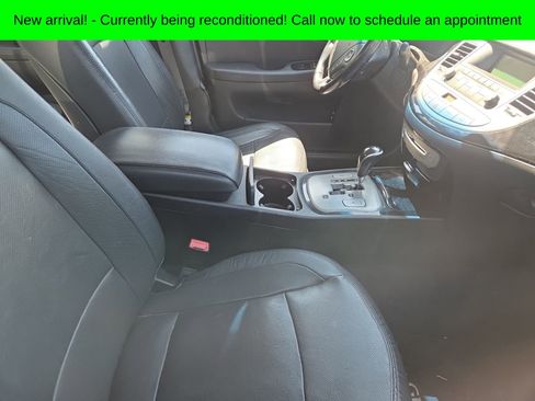 Used 2013 Hyundai Genesis 3.8 image 6