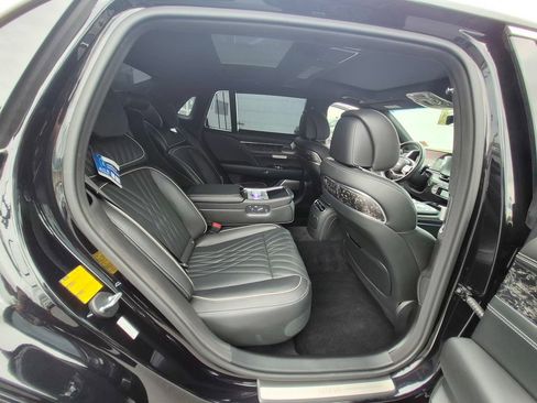 Used 2023 Genesis G90 3.5T AWD/4WD image 29