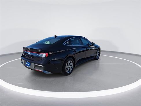 Certified 2025 Hyundai Sonata SE image 8