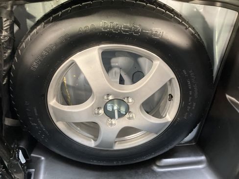 Used 2023 Jeep Grand Cherokee Limited w/ Luxury Tech Group II image 34