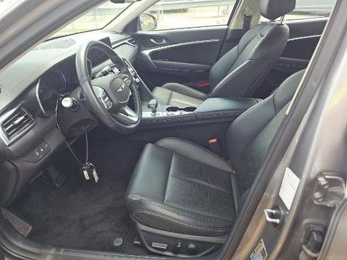 Used 2025 Genesis G70 2.5T RWD image 21