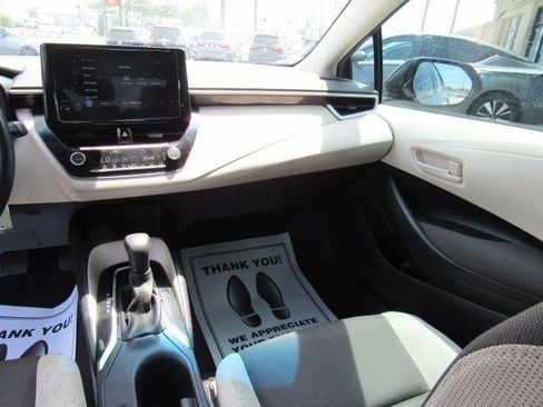 Used 2025 Toyota Corolla LE FWD image 23