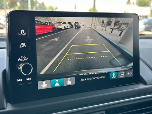 New 2025 Honda Pilot Touring image 35