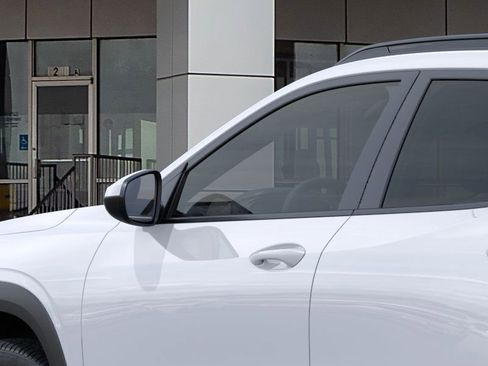 New 2026 Chevrolet Trax LT image 12