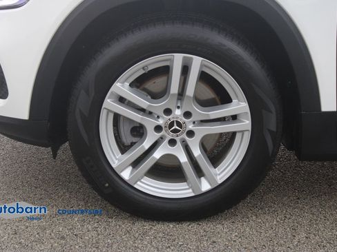Used 2023 Mercedes-Benz GLB 250 4MATIC w/ Premium Package image 29