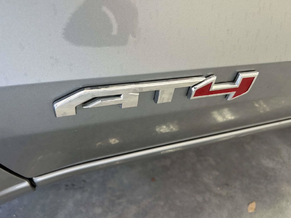 Used 2023 GMC Canyon AT4 w/ AT4 Premium Package AWD/4WD image 8
