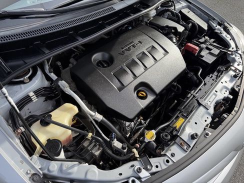 Used 2013 Toyota Corolla S Special Edition image 24