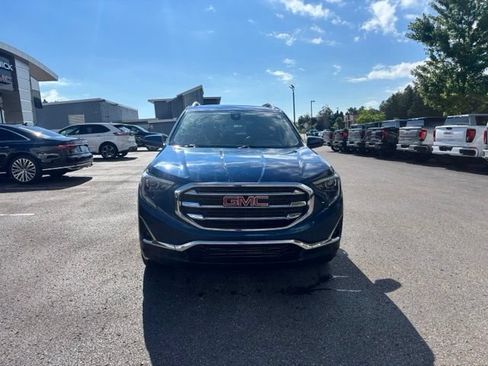 Used 2020 GMC Terrain SLT w/ Preferred Package AWD/4WD image 3
