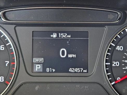 Used 2019 Kia Sorento LX image 10