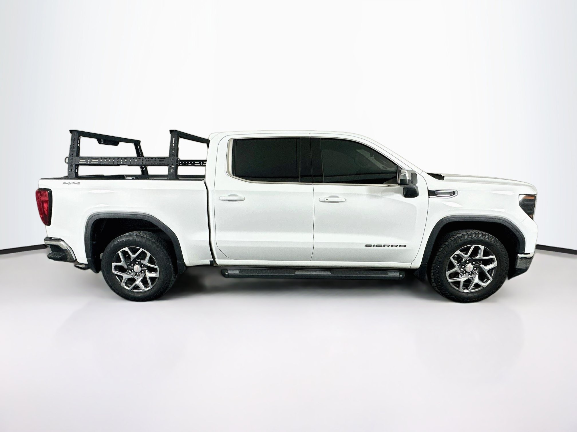 Used 2022 GMC Sierra 1500 SLE AWD/4WD image 10