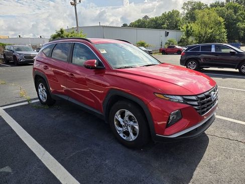 Used 2022 Hyundai Tucson SEL FWD image 3