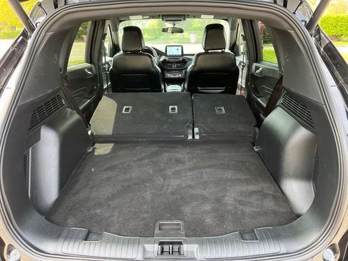 Used 2025 Ford Escape ST-Line Select AWD/4WD image 30