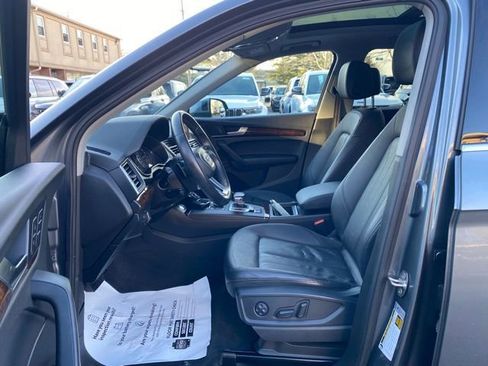 Used 2020 Audi Q5 2.0T Premium w/ Convenience Package image 26