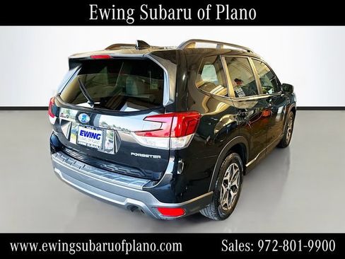 Used 2020 Subaru Forester Premium AWD/4WD image 7