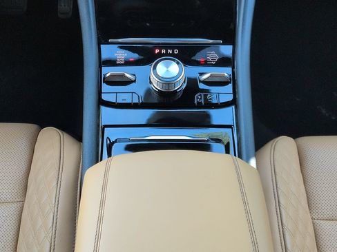 Used 2023 Jeep Grand Cherokee L Summit w/ Luxury Tech Group V AWD/4WD image 19