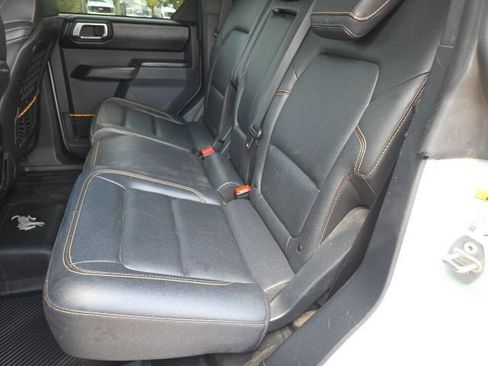 Used 2024 Ford Bronco Badlands AWD/4WD image 9