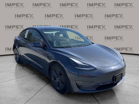 Used 2023 Tesla Model 3 Standard Range image 7