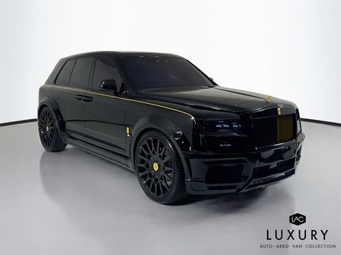 Used 2020 Rolls-Royce Cullinan image 3