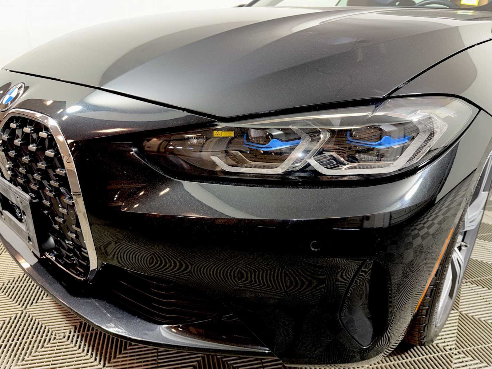Used 2024 BMW 430i xDrive Convertible w/ Premium Package AWD/4WD image 25