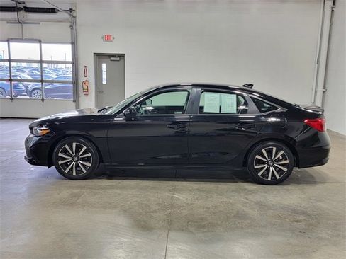 Certified 2024 Honda Civic EX image 9