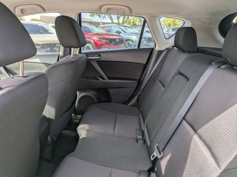 Used 2013 MAZDA MAZDA3 i Touring image 14