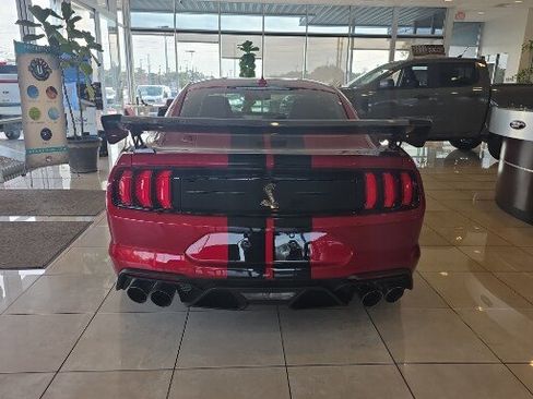 Certified 2020 Ford Mustang Shelby GT500 w/ Carbon Fiber Track Pack image 9