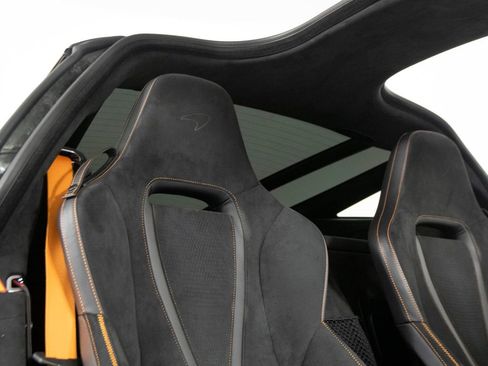 Used 2025 McLaren 750S RWD image 33