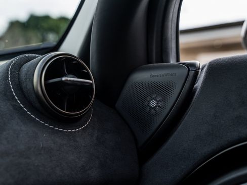 Used 2020 McLaren 720S Performance image 17