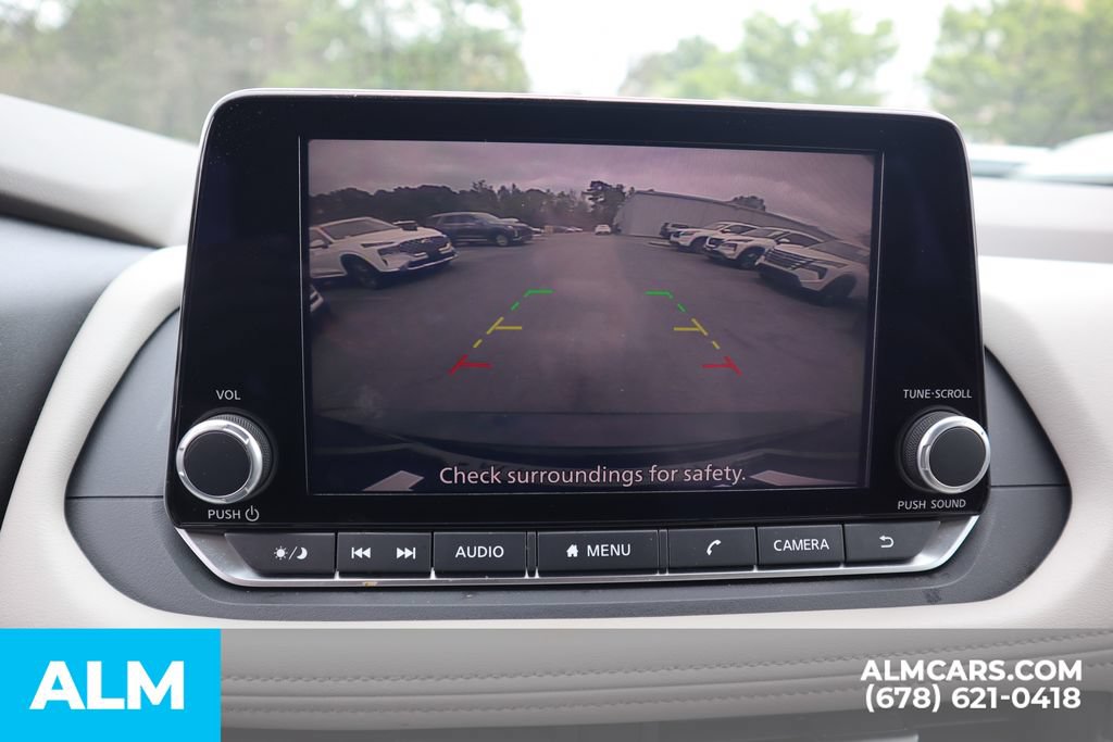 Used 2025 Nissan Rogue SV FWD image 34