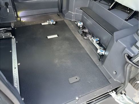 Used 2024 Toyota Sienna XLE w/ XLE Plus Package image 22