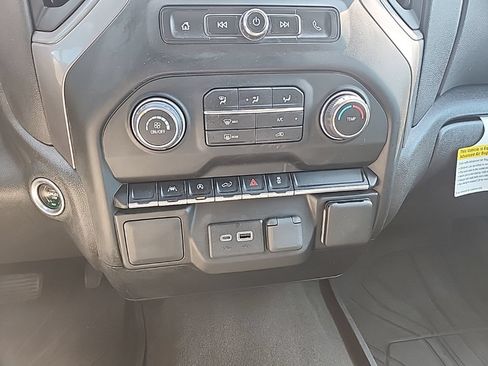Certified 2022 Chevrolet Silverado 1500 Custom AWD/4WD image 23