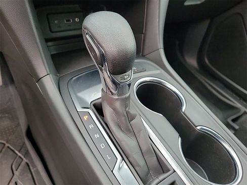 Used 2023 Chevrolet Equinox LT image 28