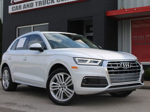 Used 2020 Audi Q5 Prestige AWD/4WD image 14