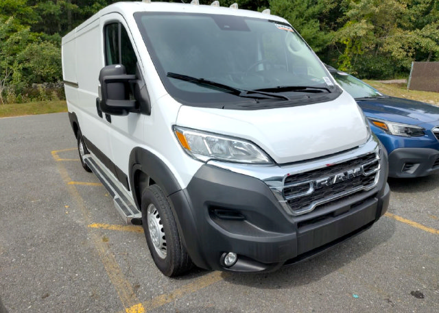 Used 2025 RAM ProMaster 2500 w/ U-Haul Equipment Group FWD image 1